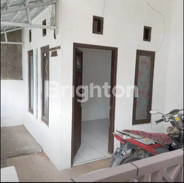 image RUMAH 2LT MINIMALIS SALENDRO - GUMURUH (6)