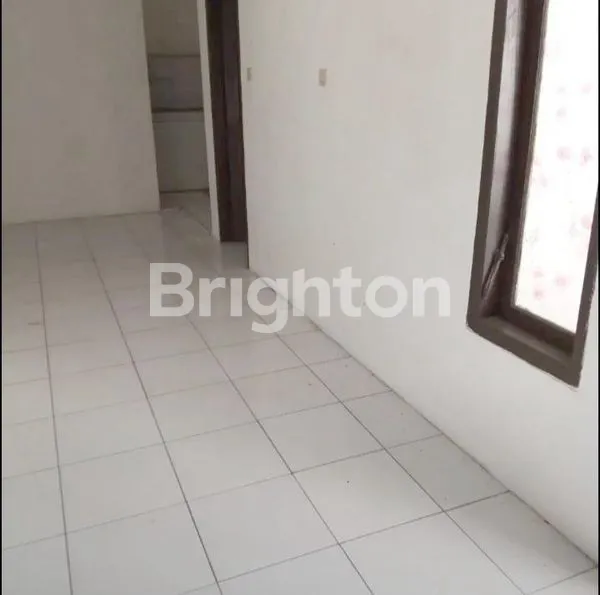 image RUMAH 2LT MINIMALIS SALENDRO - GUMURUH (8)