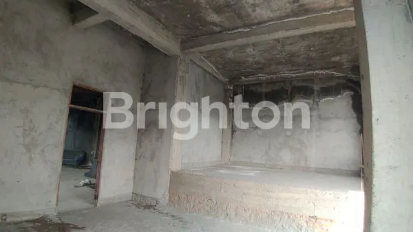 image RUMAH JALAN RAMBUNG SIMPANG WARINGIN,  LOKASI DEKAT INTI KOTA DEKAT KE PODOMORO DELI PARK MALL, MEDAN FAIR MALL, DEKAT SEKOLAH NASIONAL & INTERNATIONAL ,  COCOK UNTUK HUNIAN MAUPUN DIJADIKAN UNTUK BISNIS PENGINAPAN, CAFE DLL (6)