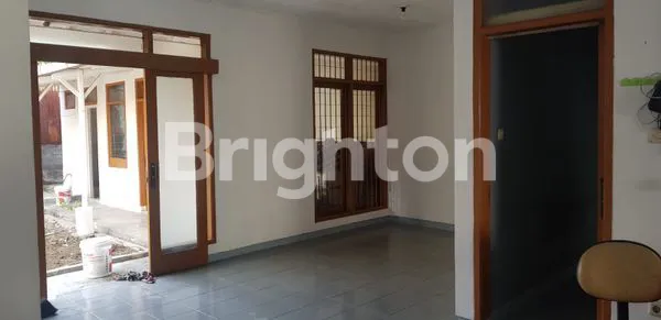 image RUMAH TINGGAL JALAN UTAMA DALAM KOMPLEK (2)