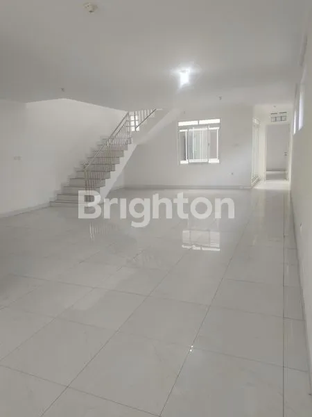 image RUKO DI MAINROAD SUDIRMAN, BANDUNG (1)