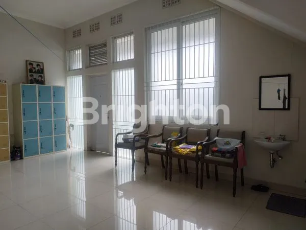 image RUMAH ASRI DAN NYAMAN DI BANDUNG TENGAH (5)