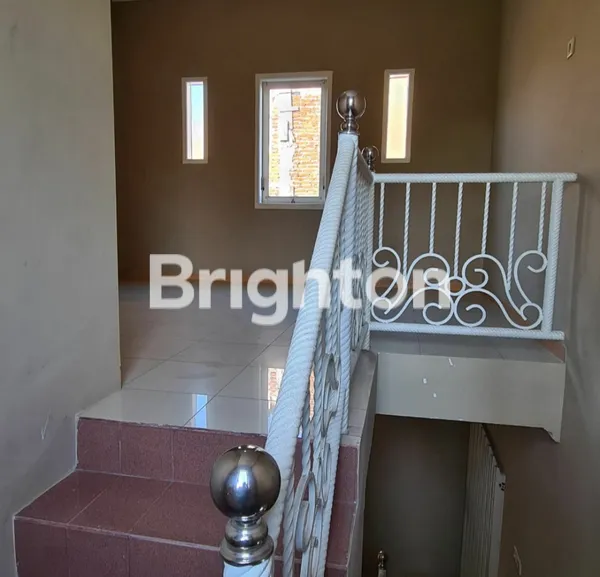 image RUMAH JALAN KEMBAR CIAMIK DI GRAHA REGENCY SIDOARJO (3)
