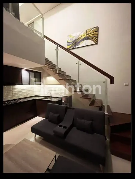 image SOHO DENVER UC MEWAH FULL FURNISED CITRALAND LANTAI 8 (3)