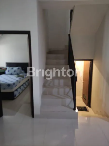 image RUMAH CANTIK BERADA DI DALAM PERUMAHAN YANG AMAN DAN NYAMAN (2)