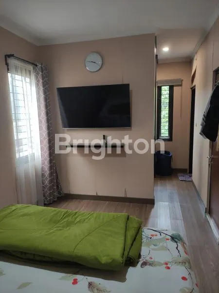 image RUMAH CANTIK BERADA DI DALAM PERUMAHAN YANG AMAN DAN NYAMAN (3)