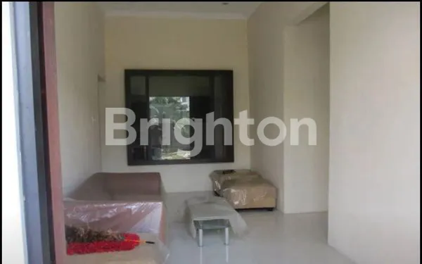 image RUMAH 2 LANTAI SIAP HUNI TEMBUS SAMPE GANG BELAKANG (5)