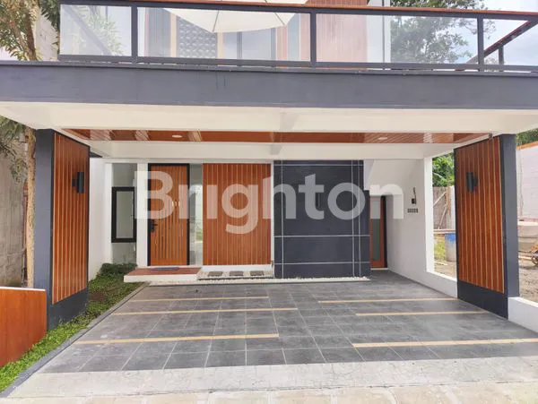 image TOWNHOUSE MEWAH MODERN 2 LANTAI, LINGKUNGAN ASRI, SEKURITI 24 JAM (3)