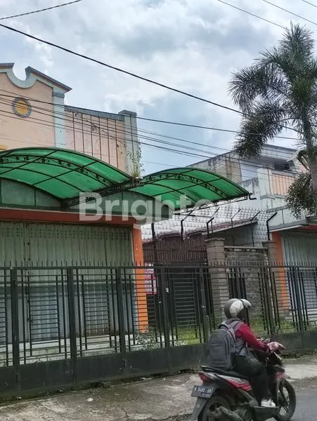 image BAGUNAN DEKAT KOTA COCOK UNTUK USAHA (1)