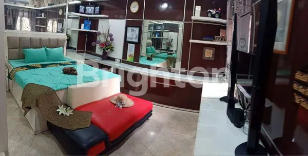 image VENDOR BU RUMAH MEWAH CLASSIC GAYUNGSARI WITH POOL (5)