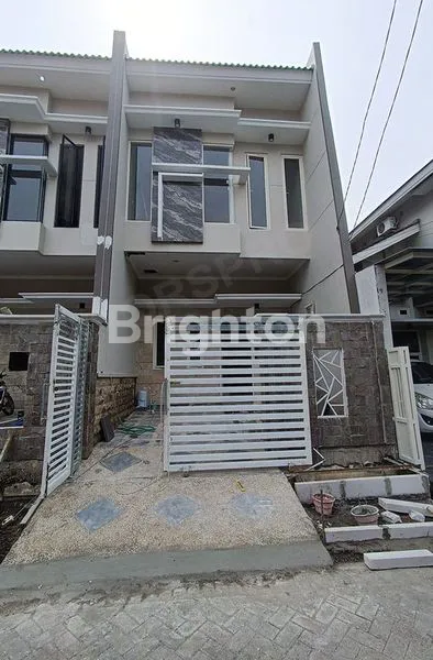 image RUMAH MINIMALIS BAGUS DI PANDUGO ROW JALAN 3 MOBIL (1)