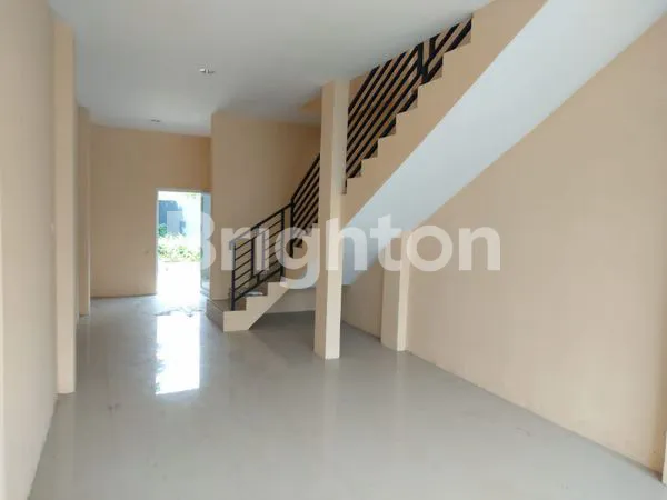 RUKO SARIJADI MAIN ROAD