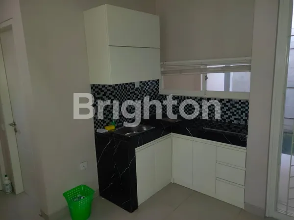 image RUMAH THE MANSION SIAP HUNI MURAH SUABAYA BARAT (4)