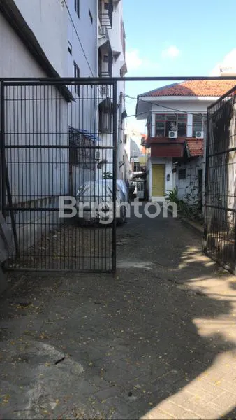 image RUMAH KOST DAN KIOS DI KOBLEN, DEPAN POLSEK BUBUTAN, RADEN SALEH AREA PDAGANGAN (3)