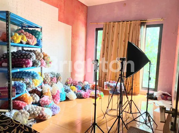 image RUMAH LUAS SIAP HUNI DIBAWAH HARGA PASARAN DEKAT STASIUN LRT JATIBENING (7)