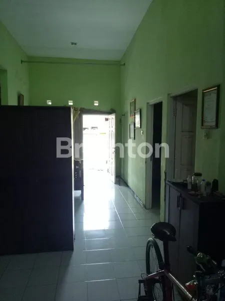 image RUMAH SATU SETENGAH LANTAI SIAP HUNI DI BUMI SUKO INDAH SIDOARJO (2)