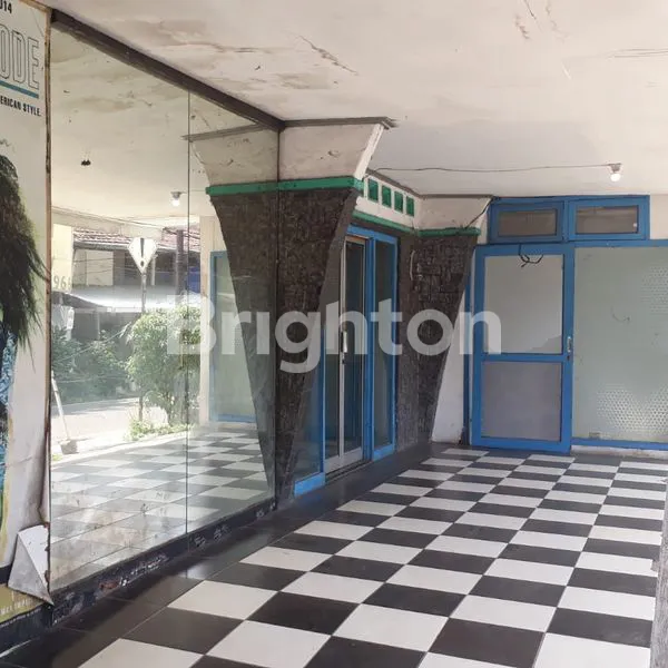 RUMAH BENHIL, JAKARTA PUSAT