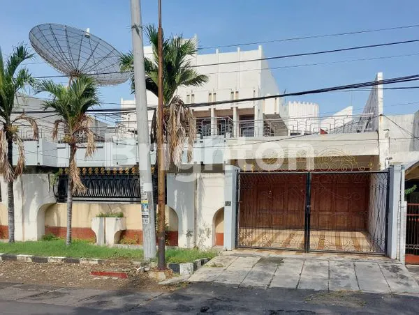 image DISEWAKAN RUMAH PINGGIR JALAN RAYA DHARMAHUSADA (1)