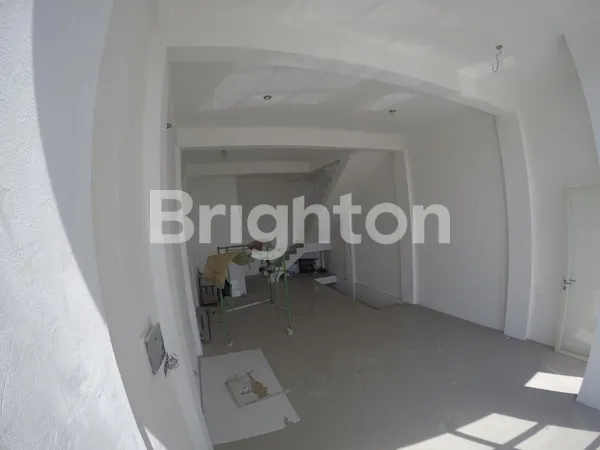 image RUKO PANDUGO 3 LANTAI DEKAT GRAHA YKP DEPAN JALAN RAYA (8)