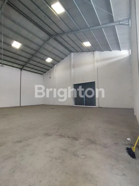 image GUDANG SIAP PAKAI BERSIH KEDIRI KOTA (2)