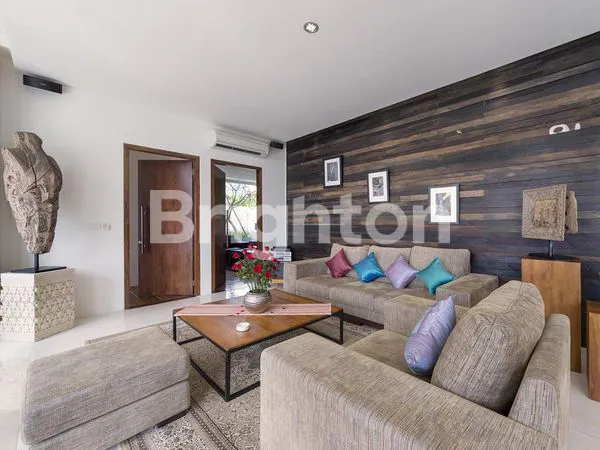 image OCEAN VIEW LUXURY VILLA IN BUKIT JIMBARAN (5)