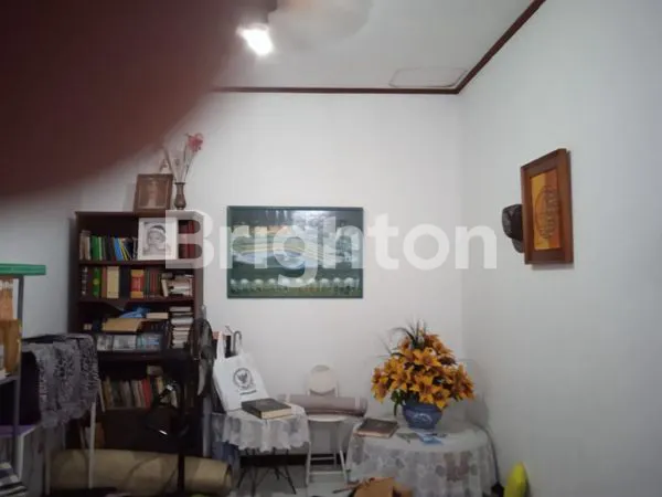 image RUMAH SIAP HUNI DI KEBON JERUK (6)