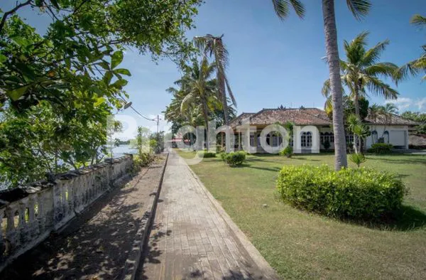 image LAHAN LANGSUNG PANTAI DEKAT LOVINA DENGAN 2 VILLA SIAP PAKAI SANGAT LANGKA (1)