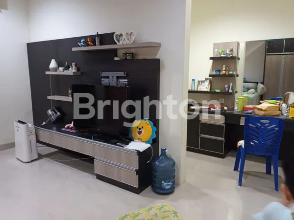 image RUMAH 2 LT SEMI FURNISHED MURAH DI JL TAMAN PALEM LESTARI JAKARTA (2)