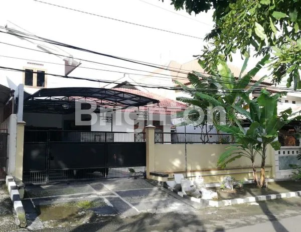 image RUMAH STRATEGIS DI DARMO BARU (1)