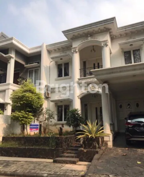 DISEWAKAN RUMAH CANTIEK,LUAS DAN TERAWAT DI KEMANG PRATAMA REGENCY