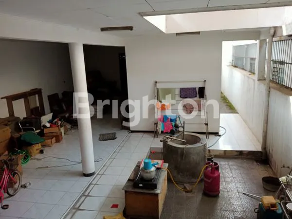 image RUMAH SIAP PAKAI, BAGIAN BELAKANG BERTINGKAT 2, BERADA DITENGAH KOTA DGN 2 JALUR JALAN LEBAR, BEBAS BANJIR, DEKAT DGN RS PANTI WILASA CITARUM & PANTI WILASA DR CIPTO, DEKAT DGN PASAR TRADISIONAL & PUSAT GROSIR BERAS (7)