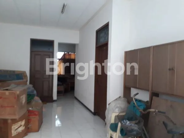 image RUMAH SIAP PAKAI, BAGIAN BELAKANG BERTINGKAT 2, BERADA DITENGAH KOTA DGN 2 JALUR JALAN LEBAR, BEBAS BANJIR, DEKAT DGN RS PANTI WILASA CITARUM & PANTI WILASA DR CIPTO, DEKAT DGN PASAR TRADISIONAL & PUSAT GROSIR BERAS (8)