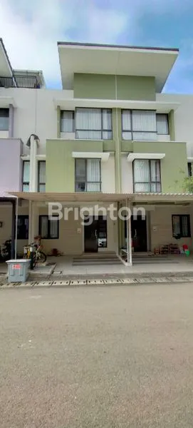 image RUMAH SIAP JADI KOST2AN 3 LANTAI GADING SERPONG (1)