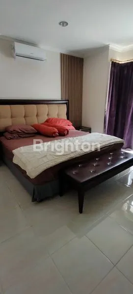 image RUMAH SIAP JADI KOST2AN 3 LANTAI GADING SERPONG (4)