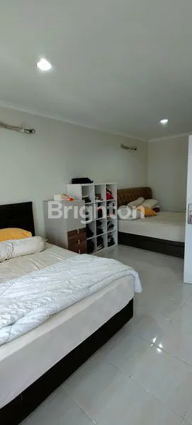 image RUMAH SIAP JADI KOST2AN 3 LANTAI GADING SERPONG (3)