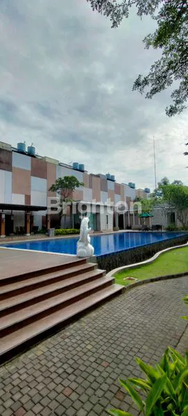 image RUMAH SIAP JADI KOST2AN 3 LANTAI GADING SERPONG (8)
