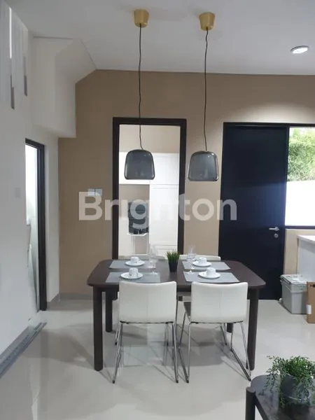 image RUMAH MODERN MINIMALIS ATTIC DI DAERAH JAKARTA GARDEN CITY CAKUNG JAKARTA TIMUR (2)