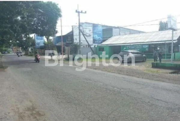 image LAHAN PINGGIR JALAN TENGAH KOTA (1)