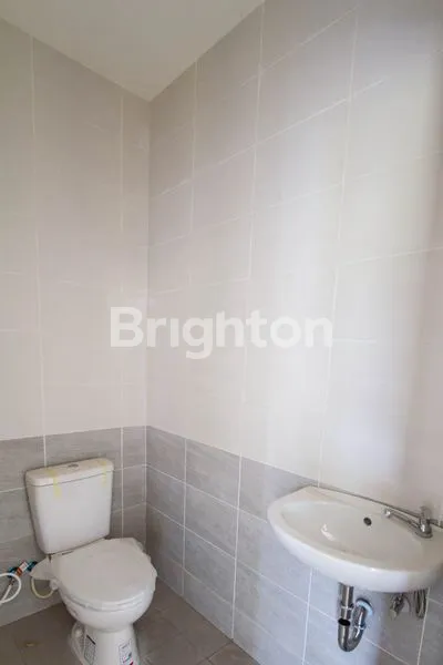 image LINGKUNGAN ASRI LOKASI STRATEGIS DESAIN MINIMALIS (3)