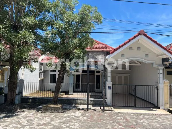 image RUMAH SIAP HUNI NIRWANA EKSEKUTIF LOKASI STRATEGIS DEKAT MERR (3)