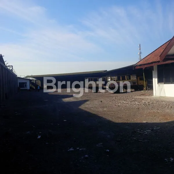 image GUDANG MURAH LOKASI CIAMIK SIAP PAKAI DI RAYA GILANG, TAMAN SIDOARJO (4)