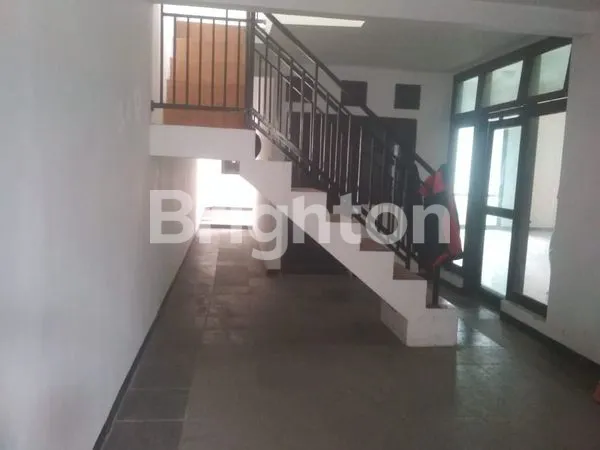 image RUMAH 2 LT SIAP HUNI DI MEDOKAN ASRI BARAT SURABAYA DEKAT MERR (3)