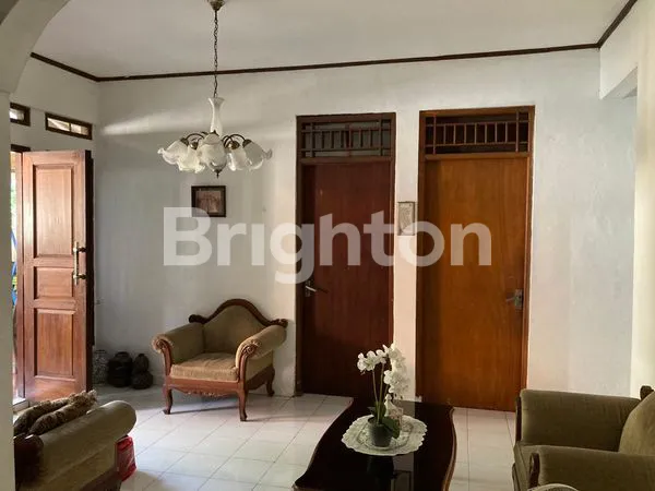 image RUMAH GINTUNG REMPOA CIPUTAT (3)