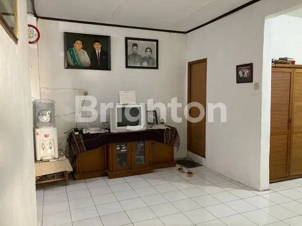 image RUMAH GINTUNG REMPOA CIPUTAT (5)