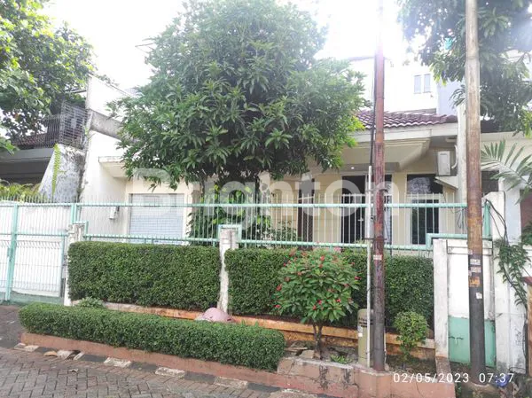 image RUMAH 1.5 LANTAI METRO PERMATA (3)