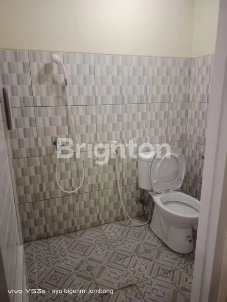 image RUMAH MEWAH 2 LANTAI MODERN DI JOMBANG KOTA (6)