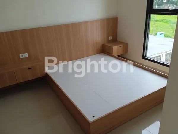 image RUMAH MODERN MINIMALIS DI PURI INDAH REGENCY (5)