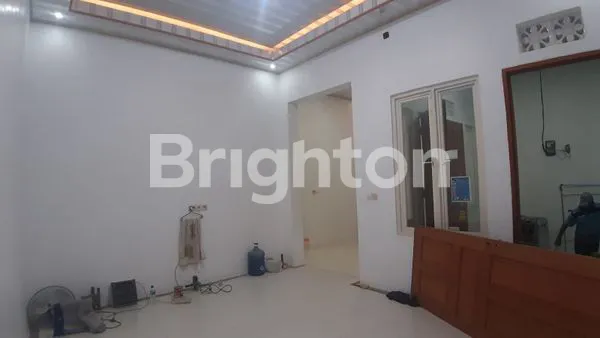 image RUMAH SIAP HUNI DI JL GUNUNGANYAR BARU SURABAYA (2)