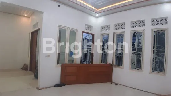 image RUMAH SIAP HUNI DI JL GUNUNGANYAR BARU SURABAYA (6)