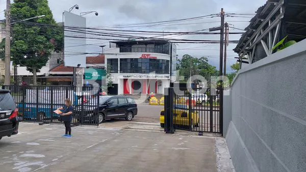 image DI SEWAKAN RUKO BARU DI TENGAH KOTA BOGOR YANG SANGAT COCOK UNTUK KULINERAN,CAFE,PERCETAKAN,DLL (8)